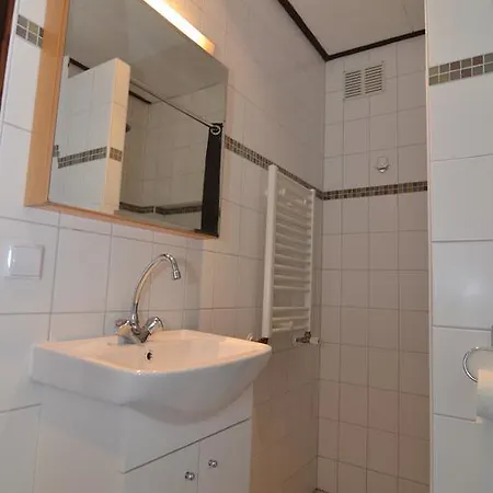 Holiday home Bungalowpark De Toekomst Ouddorp
