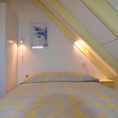 Holiday home Bungalowpark De Toekomst Ouddorp
