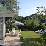 Semesterbostad Bungalowpark De Toekomst Ouddorp